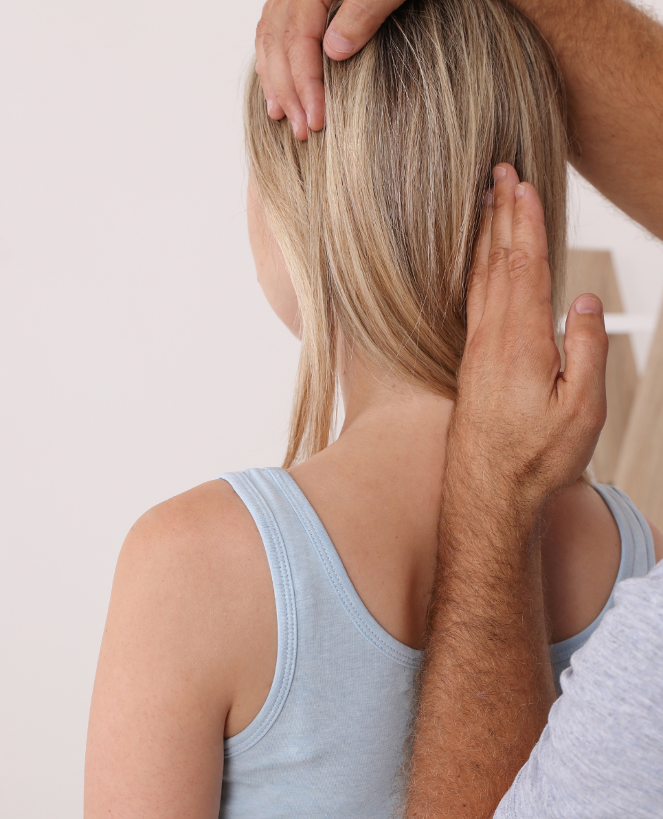 Get Rid of Neck Pain by Neck Pain Chiropractors